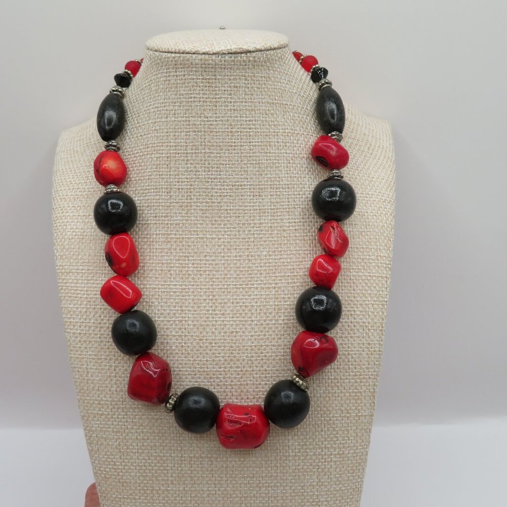 Vintage Coral and Wood Bead Necklace